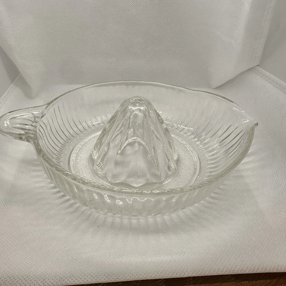 Vintage Ribbed Glass Juicer w/ Textured Base,‎ Thumb Tab Handle, & Pour Spout